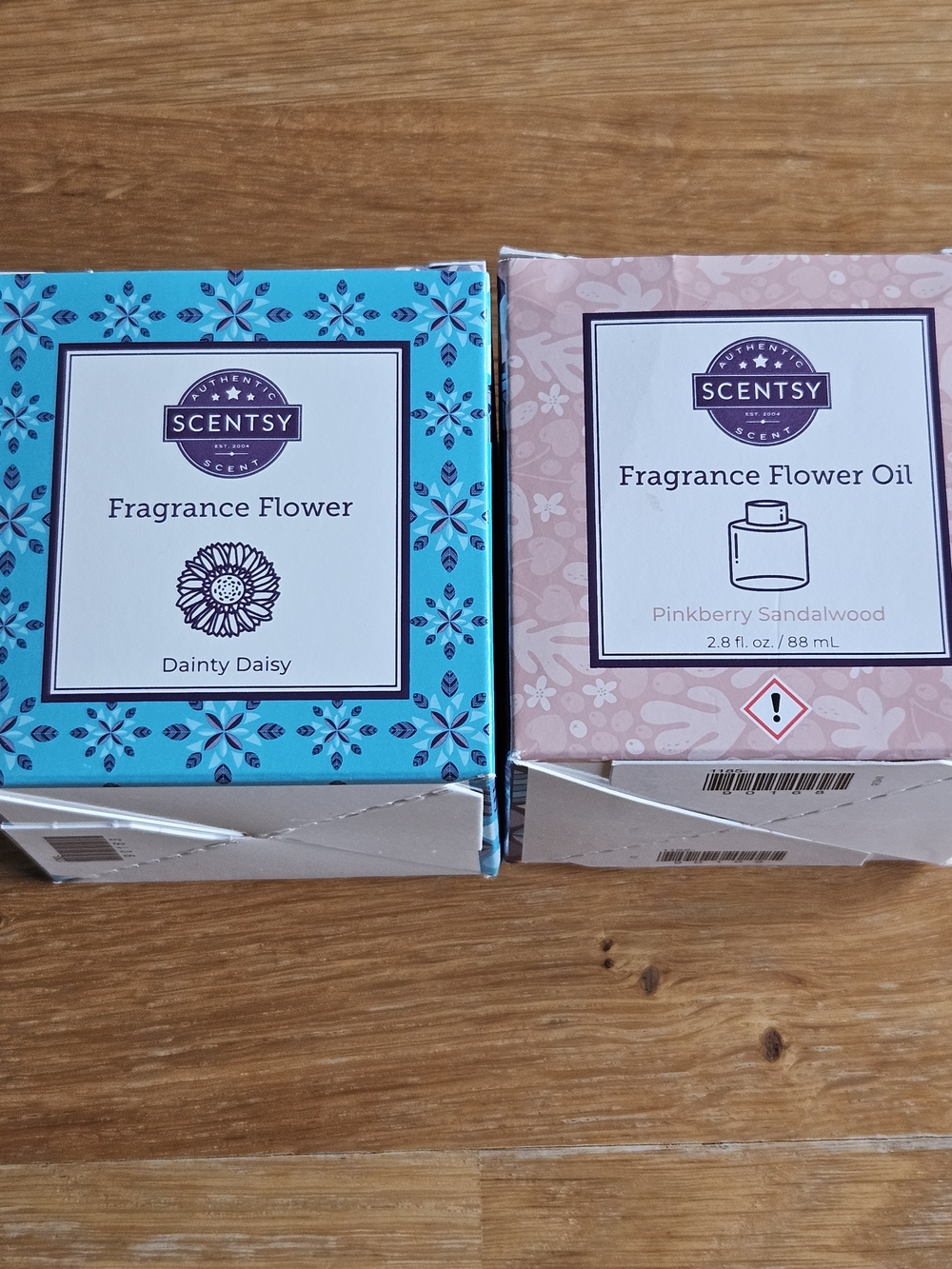 Scentsy Fragrance Flower Dainty Daisy with Flower Oil Pinkberry Sandalwood-New